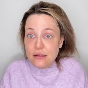 Liv Hansen Instagram - Self taping fiesta 👽💅
.
.
.
#selftapes #actorsofinstagram #auditioning #skuespiller #danishactor #danskskuespillerforbund #danskskuespiller #actress #selftapeaudition