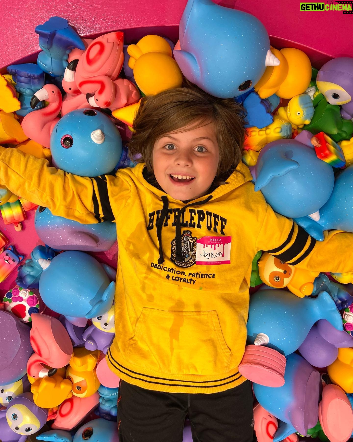 Livi Birch - 1.5K Likes - Had the best time at the opening of @sloomooinstitute Go get #slimed !!! #slimeslingshot #slimespaghetti #slimepond #funtimes #memories #littlebrother #moreslimeplease #slimeeverywhere @bravepratl thank you ❤️