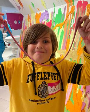 Livi Birch Instagram - Had the best time at the opening of @sloomooinstitute Go get #slimed !!! #slimeslingshot #slimespaghetti #slimepond #funtimes #memories #littlebrother #moreslimeplease #slimeeverywhere @bravepratl thank you ❤️