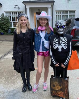 Livi Birch Instagram - Happy Halloween! So much candy and fun with one of my oldest besties ❤️ #traditions @fast.angela #trickortreat #piratecostume #tombstonecoat