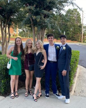 Livi Birch Instagram - We were dancing, dancing, like we’re made of Starlight✨ Homecoming 2023! #hoco #hoco2023 #starlight #photobooth #homecoming #dancing