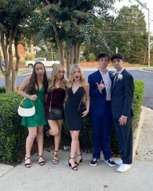 Livi Birch Instagram - We were dancing, dancing, like we’re made of Starlight✨ Homecoming 2023! #hoco #hoco2023 #starlight #photobooth #homecoming #dancing