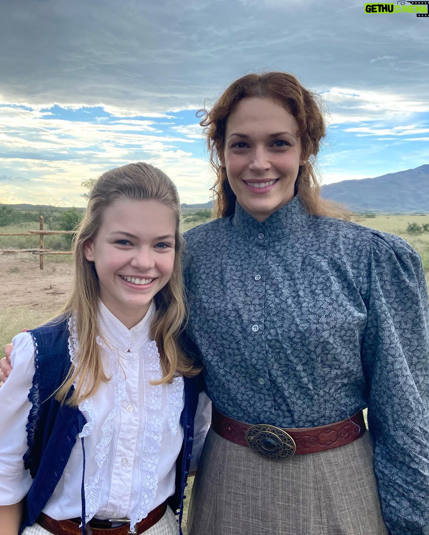 Livi Birch - 1.9K Likes - Love working with these amazing women onset of #farhaven @amanda.righetti @theabigailhaley @quinnlanashe #girlpower #westernmovie @imagicomm #2ndassistantdirector