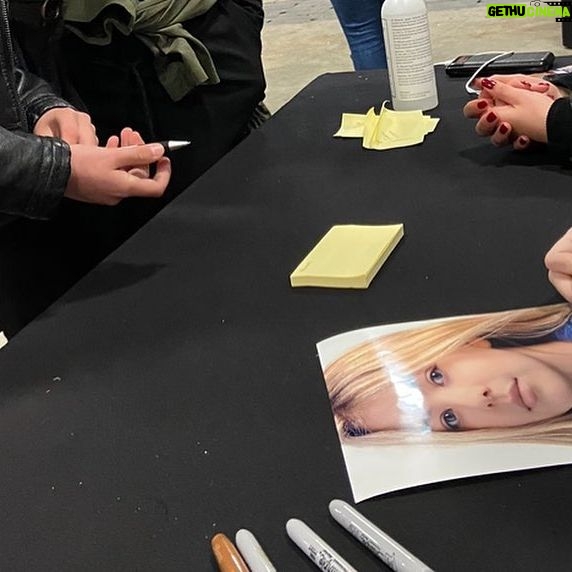 Livi Birch - 3.8K Likes - So thankful to meet all of the fans at the Paris @peopleconvention #paris #strangerthings #alicecreel #henrycreel #creelfamily #sfm7 #thankful