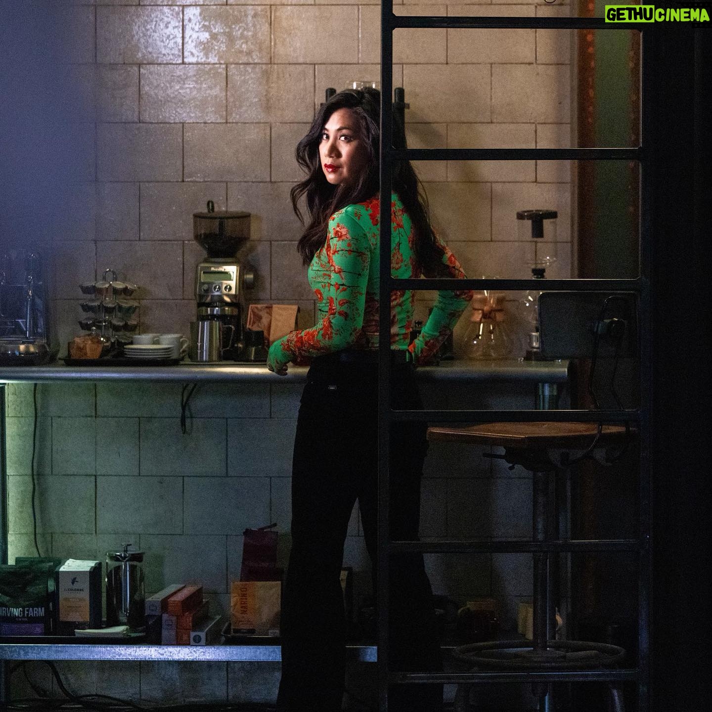 Liza Lapira - 2.4K Likes - Ad for the show or ad for the jeans?
New episode Sunday 8/7c
➡️ @theequalizercbs
📸 @mgreenbergphoto