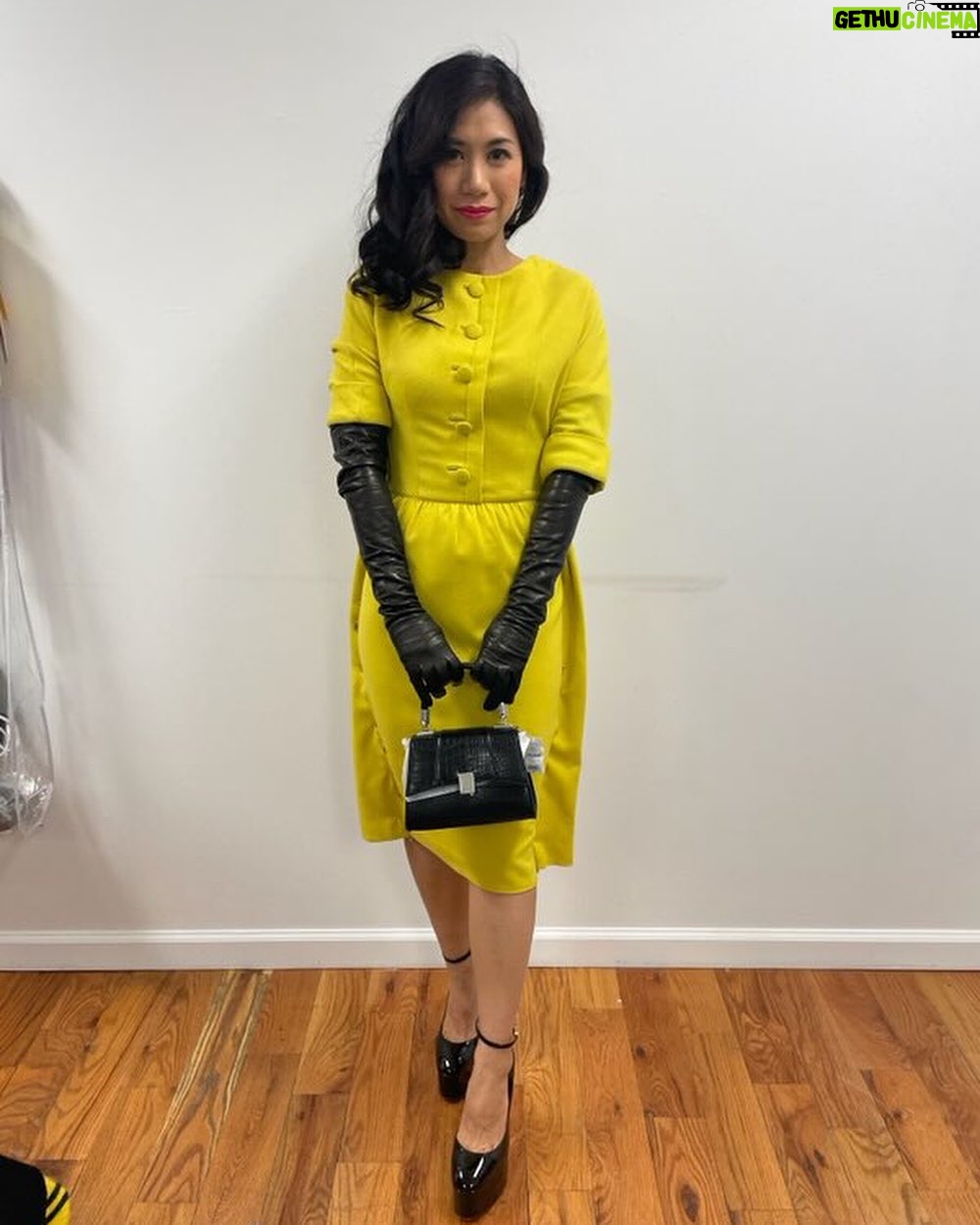 Liza Lapira - 2.3K Likes - #bts costume fitting with @pniddy. 👗🙌🏼
Season premiere next Sunday 8/7c!