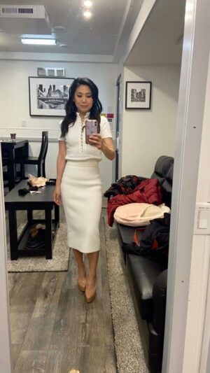 Liza Lapira Instagram - 👗💃🏻🎬: @paolomnieddu 

@theequalizercbs