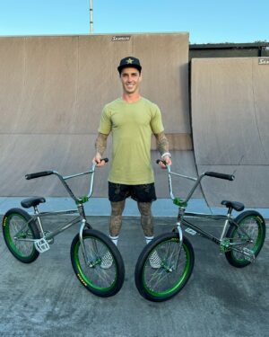 Logan Martin Instagram - 2 fresh bikes ready to go!! 🙌🏼 Stoked on the way these turned out!!
Thanks to the amazing brands that support me! @hyperbmx and @snafubmx always pulling through with the new bikes!🙏🏼