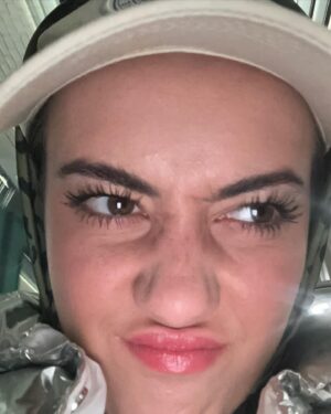 Lola Antolinos Instagram - Plus ou moins chic
