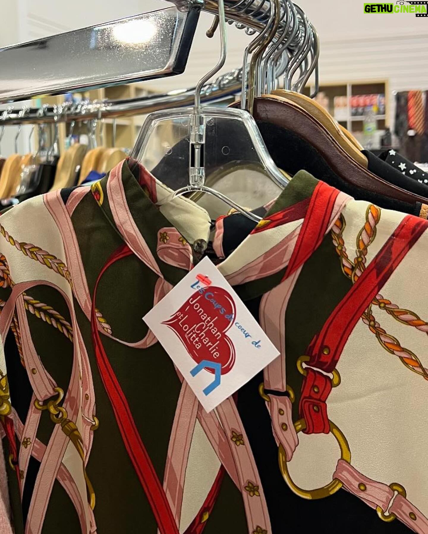 Lolitta Dandoy - 291 Likes - Loli Joe Charlie ❤️ @magasinchainon
À l’aube de la fête des pères, on vous a préparé une sélection de coups de cœur (oui, même Charlie a participé) que vous pourrez acheter au magasin de Villeray (8601 Saint-Laurent) dès aujourd’hui!
Au menu : des centaines de vêtements et accessoires pour toute la famille à prix minis! Et quand je dis mini, ce n’est pas juste une façon de parler… le 1er look revenait à 72$ et le second, 81$! Oui, oui pour les trois!!!
Pour découvrir notre sélection, repérez tout simplement les étiquettes “Coups de ❤️de Jonathan, Lolitta et Charlie” ou notre affiche (dernière slide)!
Photos @brianypperciel