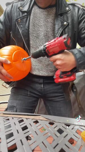 Loosey LaDuca Instagram - 🎃Cute Easy Spooky DIY🎃