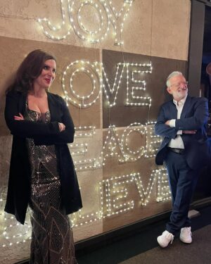Lori Alan Instagram - What an incredible, lovely, fun and purposeful kick ass first Gala for the amazing @navavoices NAVA!! SO incredibly proud and inspired by the outstanding work of  @thebigvox and @caringilfry & EVERYONE at #Nava for everything you do onbehalf of the voice community and ALL creatives! I love my tribe, they inspire me every day. I love hard, they love hard, and we sure as hell have been missing each other! 
It’s hard being in the booth at home by yourself. We need each other, now more than ever. Thank you for a lovely evening! 
Keep kicking ass and taking names #Nava!
PS – please check out what they do so you can support and become involved with the groundbreaking work they are doing 💋