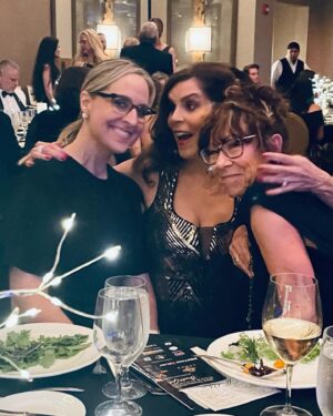 Lori Alan Instagram - What an incredible, lovely, fun and purposeful kick ass first Gala for the amazing @navavoices NAVA!! SO incredibly proud and inspired by the outstanding work of  @thebigvox and @caringilfry & EVERYONE at #Nava for everything you do onbehalf of the voice community and ALL creatives! I love my tribe, they inspire me every day. I love hard, they love hard, and we sure as hell have been missing each other! 
It’s hard being in the booth at home by yourself. We need each other, now more than ever. Thank you for a lovely evening! 
Keep kicking ass and taking names #Nava!
PS – please check out what they do so you can support and become involved with the groundbreaking work they are doing 💋