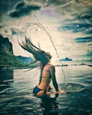 Lorina Kamburova Instagram - Krabi, Thailand😌🏝🇹🇭
The sea is my real home💗
We are finally here🥥😚🥰
#sealovers #mermaid #water #colors #watersplash #photography #infinitypool #longhair 
Photo credit : @george_quest 😚
