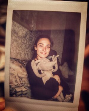 Lorina Kamburova Instagram - Одна из моих самых любимых фотографий😌❤
Спасибо, Россия
Спасибо, друзья
Скоро увидимся 🤘🎬💙😚
#лоринакамбурова #доби #любов #встреча #россия #москва #удача