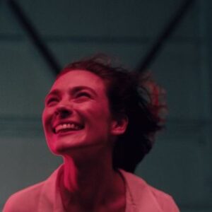 Lorina Kamburova Instagram - Изхвърлих "розовите очила" за по-красив свят и съвсем естествено станах "розова" за света.
А вие имате ли нужда от "розови очила" , за да живеете живота си? 💓🧜‍♀️👑☀️

Я выбросила «розовые очки» ради более красивого мира и, естественно, стала «розовая» для мира.
А нужны ли тебе «розовые очки», чтобы жить своей жизнью?🌸🎀♥️🌈

#лоринакамбурова #розовая #актриса #красивый #мир