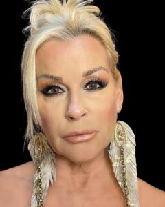 Actress Lorrie Morgan HD Instagram Photos and Wallpapers January 2024