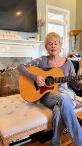 Actress Lorrie Morgan HD Instagram Photos and Wallpapers June 2024