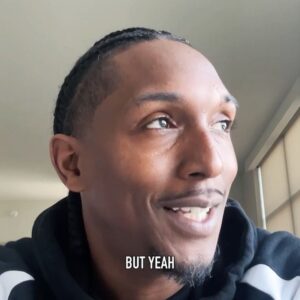 Lou Williams Instagram - Y’all hooping in a playoff game or catching your first child’s birth? 👀

New episode just dropped... tune in at the link in our bio 🔥