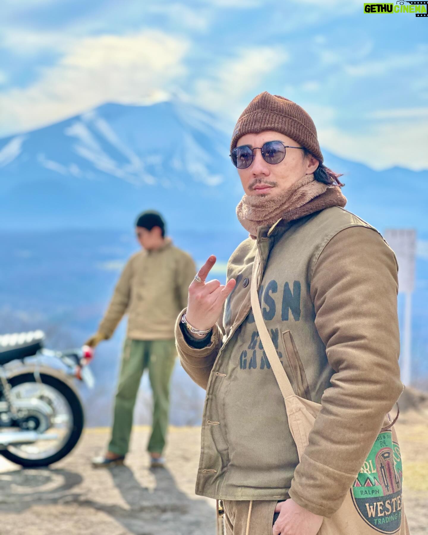 Louis Cheung - 7K Likes - 舊年差唔多依個時間
拍完《盜月者》,留咗係日本
bike Trip 🥹
希望有機會再去玩過🔥💪🏼
#travel #Japan #biker
#harleydavidson #sakura