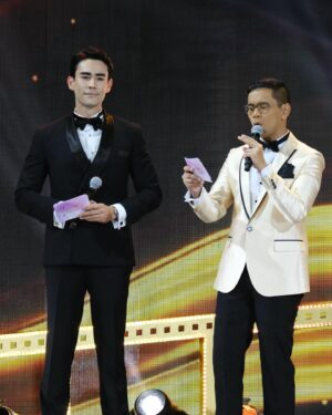 Louis Hesse d'Alzon Instagram - คืนนี้เตรียมพบกับความสนุกของงาน 28th Asian Television Awards อีกครั้งทางช่อง 7 HD หากใครยังไม่ได้ชม พบกันคืนนี้เวลา 24.00 น. ครับ 😁 #28thasiantelevisionawards