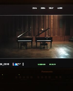 Louis Hofmann Instagram - PRÉLUDE von Sabrina Sarabi — ab heute im Kino || @livlisa.fries @nussi_zabrino