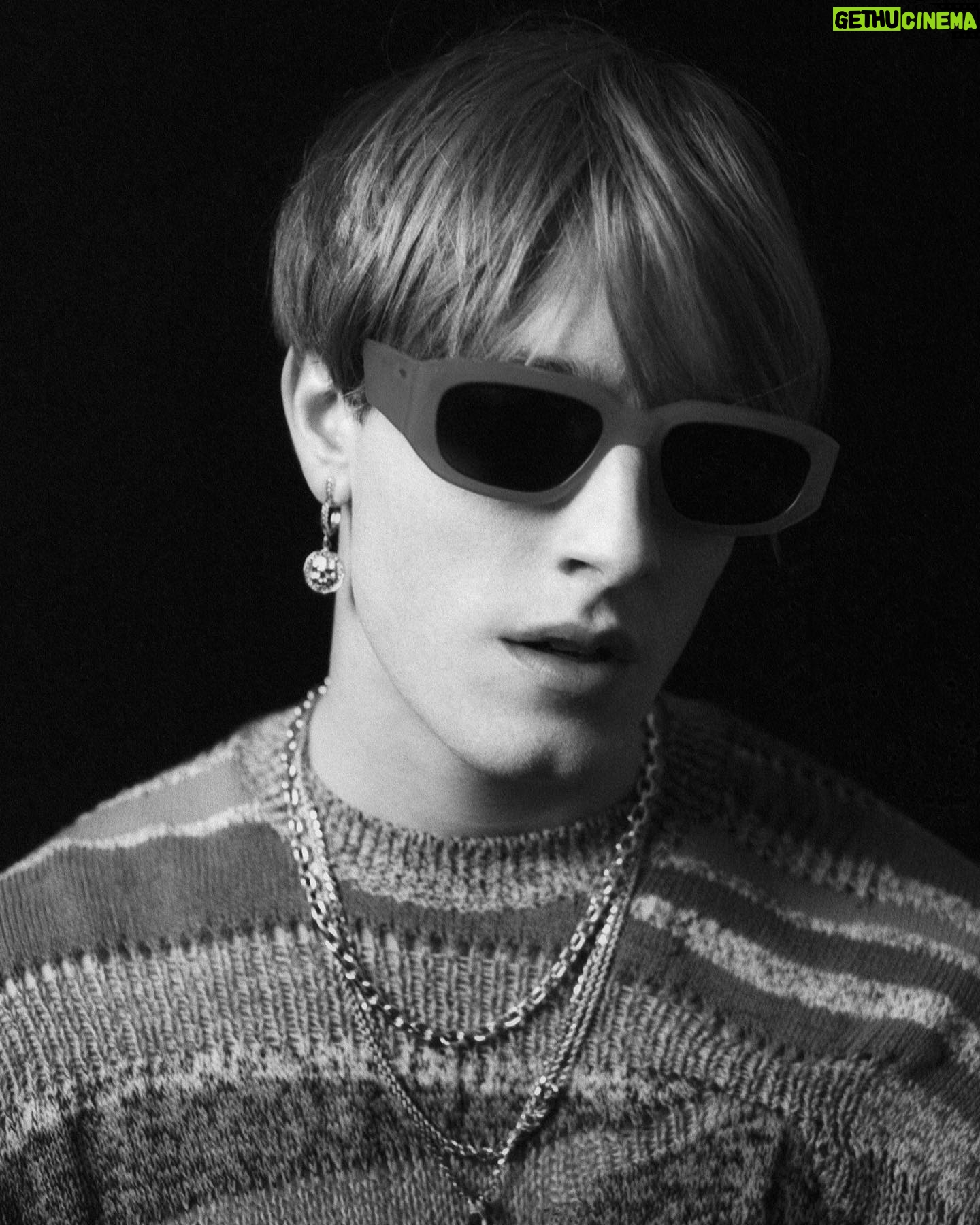 Louis Hofmann - 226.6K Likes - 💐 Photos by @letiziaguel for Behind The Blinds Magazine