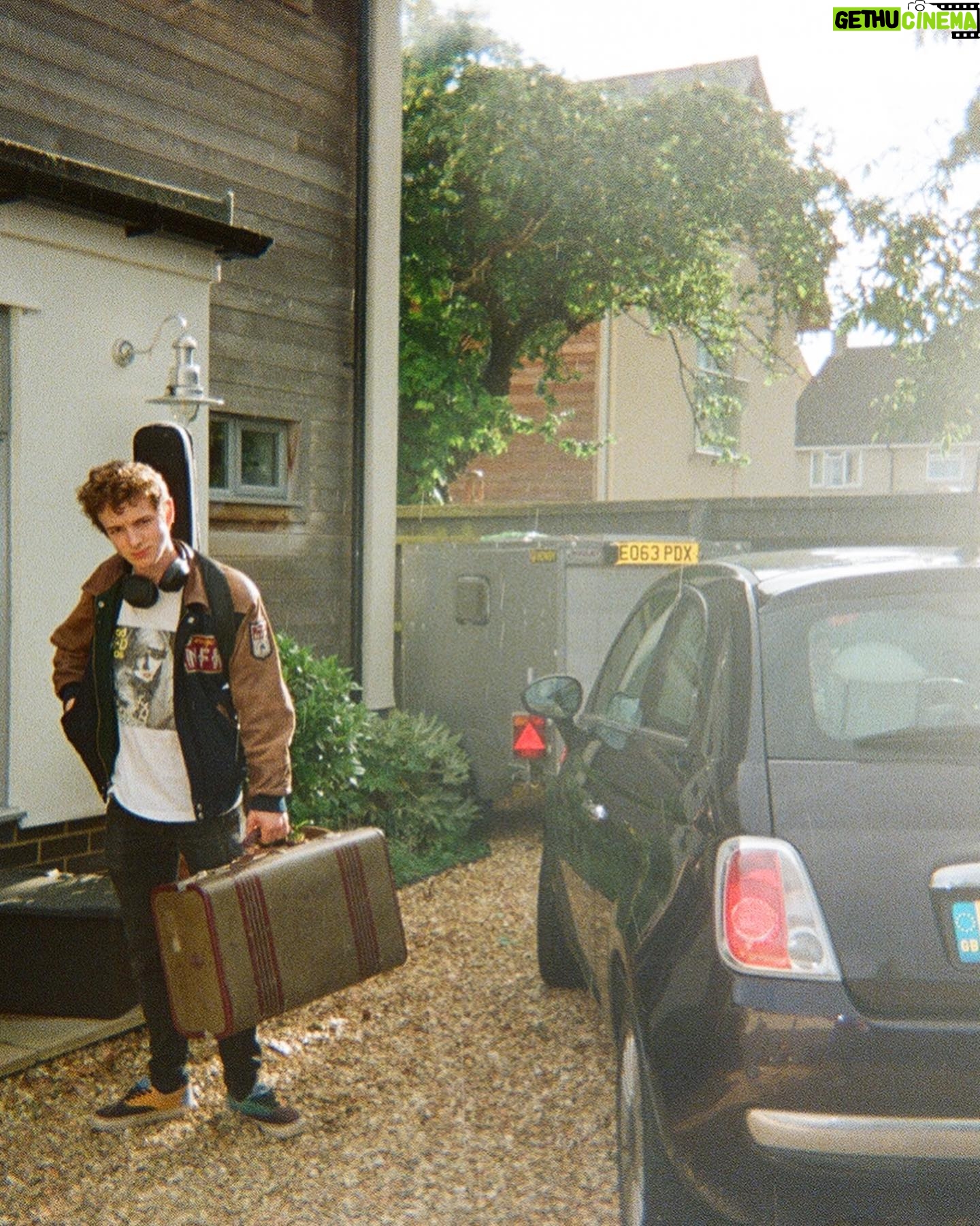 Louis Hynes - 70K Likes - Got a roll of film back 🎞🐫