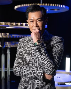 Louis Koo Instagram - 時間對我來說十分重要，擁有絕佳精準度與穩定性的腕錶，讓我可以追求一切工作準時完成。

愛彼Royal Oak皇家橡樹腕錶誕生50週年，是傳承歷史的一代完美傑作，大家可於9月18日至25日到訪旗艦展覽欣賞其高級鐘錶工藝。

@audemarspiguet 
#AudemarsPiguet 
#RoyalOak50Years
