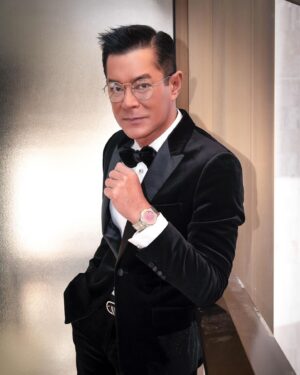 Louis Koo Instagram - 難忘的旅程 😍 感恩電影於康城放映後得到觀眾喜愛 🤩
期待我與團隊再度合作《九龍城寨之龍頭》及《九龍城寨之終章》
城寨將會再度掀起一陣龍捲風 😎

#ChopardLovesCinema
#TheRedCarpetJeweller
#ChopardAlpineEagle
@Chopard