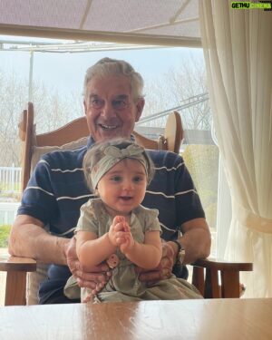 Louis-Philippe Lacroix Instagram - Bonne fête ma p’tite chérie! T’as changé ma vie pour le mieux à jamais! Tu assagis mon cœur de papa jour après jour et ce pour le restant de ma vie! J’ai déjà hâte que tu me présente ton nouveau chum à 14 ans et que je le regarde d’un air soucieux et menaçant 👀 (joke 😂) Profite de ta journée de fête avec ceux qui t’aime! T’es un bon bébé je t’aime ❤️❤️❤️ … Popa 🥹❤️ #daughter #birthday #1year #dad #love