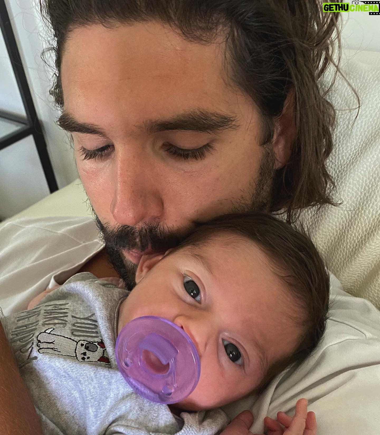 Louis-Philippe Lacroix - 7.3K Likes - Même couleur de cheveux que popa, grand yeux à moman, mais une oreille en moins.🥰 #samiechou #baby #daddysgirl
