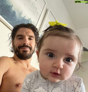 Louis-Philippe Lacroix Instagram - Morning 👨🏽‍🍼🙉 #mondaymotivation #yo