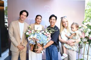 Louis Scott Instagram - Grand opening แล้วนะจ๊ะ 🎉🩷🎆🎊👶👩‍🍼 all hard work pays off #ขอบคุณทุกคนมากๆครับ 🙏🏼🙏🏼🙏🏼 แท็ก @noonrami @pawarisayimyam @nipatsinyimyam @nath_befamous @thanapob @boy_pisanu @_amanda_persson @kaechollada @dandaojaja @pwsclinicbangkok