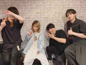 Lozareena Instagram - 昨日は2年ぶりのワンマンライブでした。

楽しすぎたなぁ

来てくれたみなさまぁ！
幸せの時間をどうもありがとう

 #ロザパーリーナイト