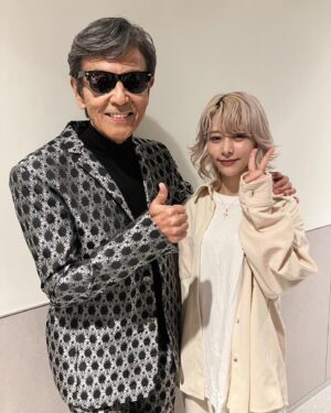 Lozareena Instagram - 『帰ってきた あぶない刑事』公開記念
「#あぶない刑事」
スペシャルフィルムコンサートAGAIN

の、追加公演でした👏✨️

またまたサプライズ沢山で楽しい1日でした。
ありがとうございました^^

温かい大先輩方と
カチコチなロザリーナagainです💁‍♀️

映画公開中だよ！観てね😆

 #柴田恭兵 さん
 #長谷部香苗 さん
 #映画 
 #あぶない刑事 
 #挿入歌
 #noplan