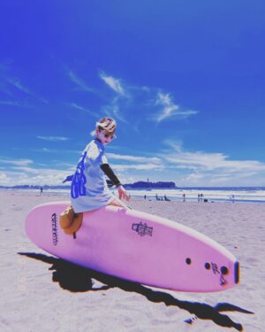 Lozareena Instagram - 今年初の夏の思い出

 #サーフィン 
 #海