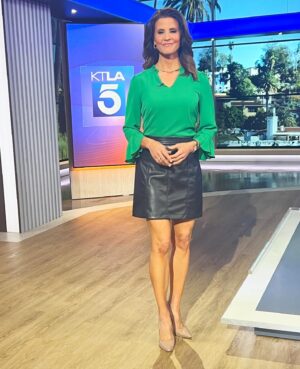 Lu Parker Instagram - Day 2 on our new set @ktla5news

Change is good and fun. 
Embrace it baby!!! 😉

Faux leather skirt @bananarepublic 

#onset #kindnessmatters #ktla #news #anchor #speaker #fauxleather #skirt #plantbased #dogmom #womensupportingwomen #losangeles #bekindandco #womeninbusiness #behindthescenes