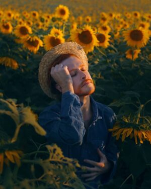 Lua Morales Instagram - “I thought I would be understood without words”. ― Vincent van Gogh.

@gingeroid 🌻