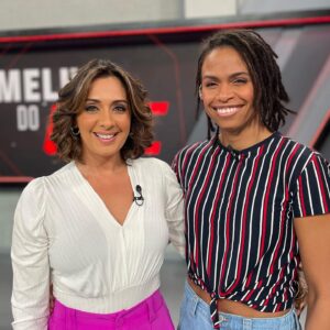 Luana Carolina Instagram - A braba da categoria peso mosca do UFC tem nome @luanadread foi a minha convidada de hoje no “O melhor do UFC” na Band ! 🔥🔥 
••
A Luana luta no dia 01 de julho e a Band transmite ao vivo nos canais digitais ! Vamooooo !! 🇧🇷
••
#Ufc #ufcbrasil #luta #fight #ufcnaband #lutador #fighter #mma #artesmarciais #mixartsmartial #octogono  #duelo #champion