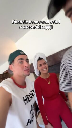 Luc Loren Instagram - sobri en camino🐣🐣🐣🐣 os quiero @dulceida @albapaulfe