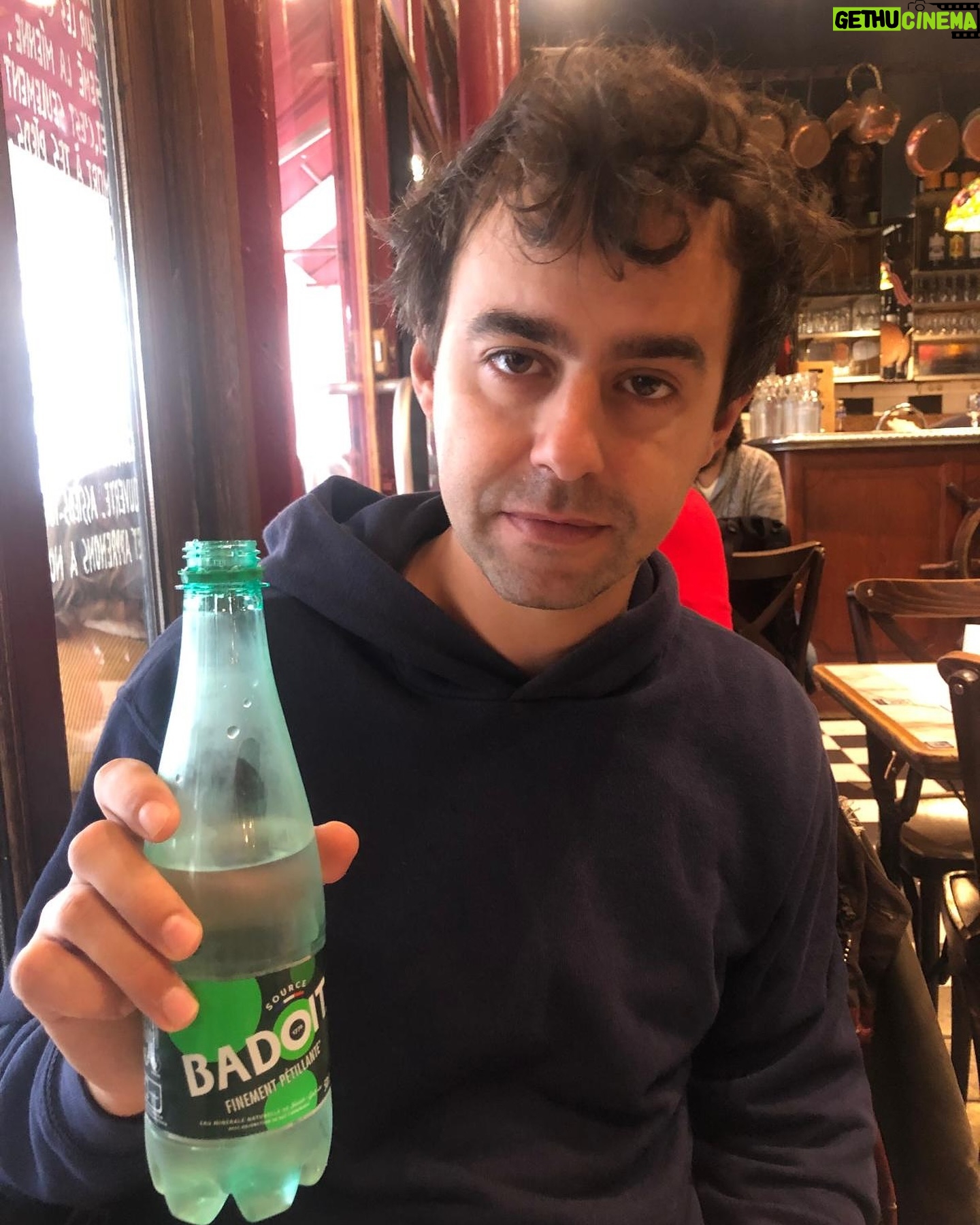 Luca Ravenna - 9.8K Likes - Biglietti fuori per Red Sox Europa, li trovate nelle storie ed in bio 🇪🇺🤍❤️💙
Ricomincia la ricerca dell’acqua frizzante migliore.
Quale batterà l’acqua portoghese?
L’ultima foto, non era acqua
🤍❤️💙 🧦
@piper_lizia
@tijevents
@goigest
@wowmgmt