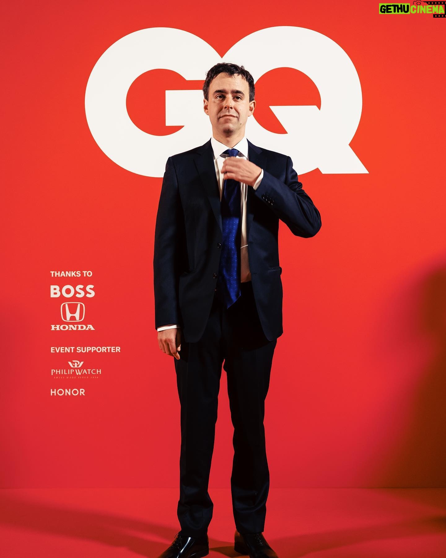 Luca Ravenna - 24.6K Likes - Il fotoracconto di fine novembre📰
1. 📸 @ademasii
#GQMOTY @gqitalia
Grazie @canali per lo splendido abito
2. Peter Parker&Goblin🕷️🟢
3. El pelo del Pibe
4. @teatrobellini
5. USA Red Sox Ice cream🇺🇸🍦
6. …
7. @ilmessaggero.it e il primo fake della storia
8. Grazie Ettore @ttrptnt per quella sera del 2019 e per ieri @fondazioneteatropetruzzelli ❤️
9. The Real Babbo Natale🎅
10. Grazie ancora @federico_sarica
@goigest
@piper_lizia