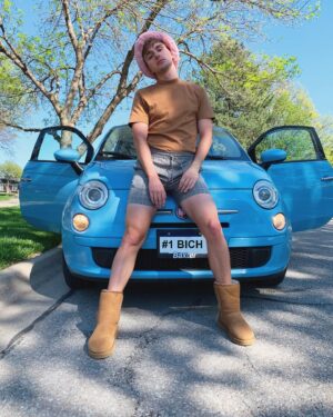 Lucas Cruikshank Instagram - got da uggs on so you know i’m tryna flex