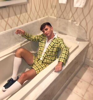 Lucas Cruikshank Instagram - throwback to me living my Clueless dreamz 🎃