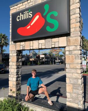 Lucas Cruikshank Instagram - ain’t even my bday but still dinin’ at chilis