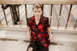 Lucas Cruikshank Instagram - happy zaddy day to all da zaddies out there!! tag 27 zaddies below!!!