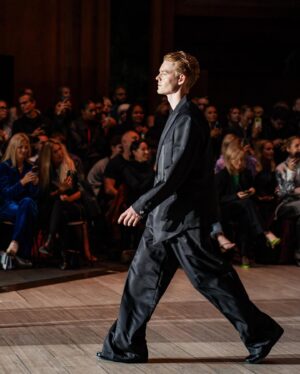 Lucas Lynggaard Tønnesen Instagram - One of the most creative souls and dear friend @soerenleschmidt - thank you for letting me be part of your universe & the finale show in #cphfw xx 🖤