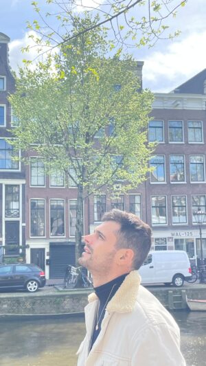 Lucas Velasco Instagram - Un día cualquiera en Ámsterdam 😝
 The best @valkamsterdam 💙