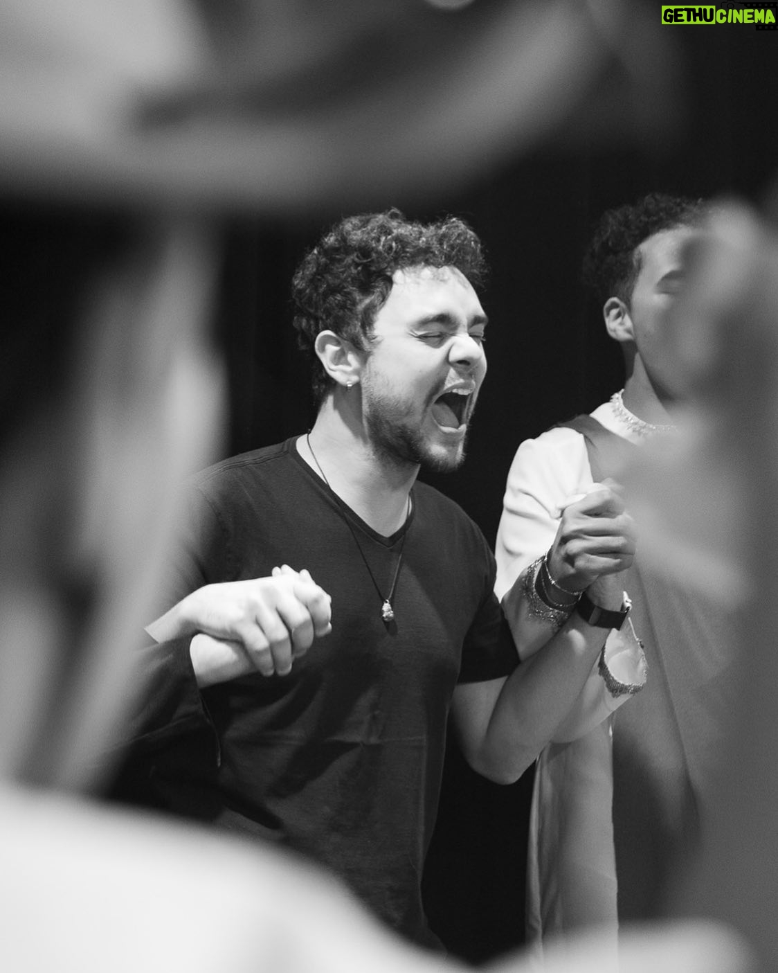 Luccas Papp - 3 Likes - Fim de mais um semestre de sucesso na @ciaepilogo . Só agradecer aos mais de 90 atores que se dedicaram por meses em uma só missão: contar boas histórias através do teatro. Obrigado por todo carinho e confiança. Em 2024 tem mais! 🎭❤️
📸 @dremarketeira
